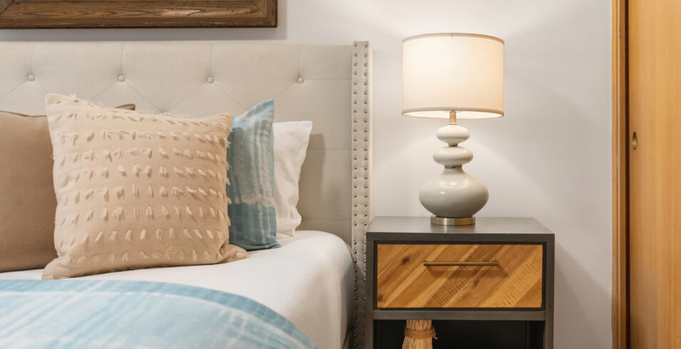 Seattle condo market, 4424 Phinney; nice bed; nice bedroom furniture