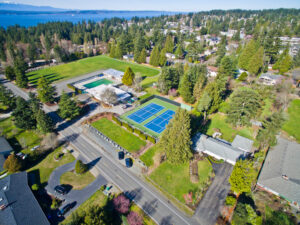 Innis arden club amenities; picture of pool and tennis courts at innis arden club