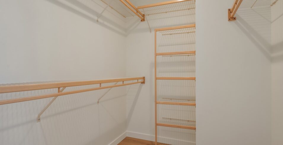 Walk-in closet