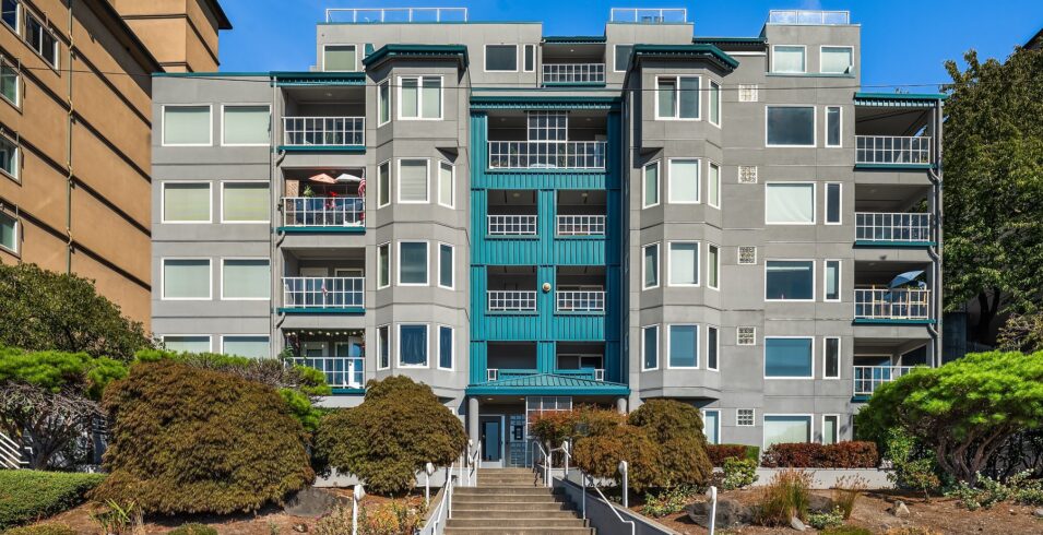 420 Melrose condominium building on Capitol Hill